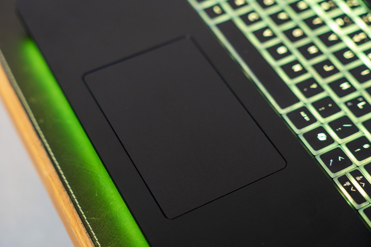 HP OMEN Max 16
