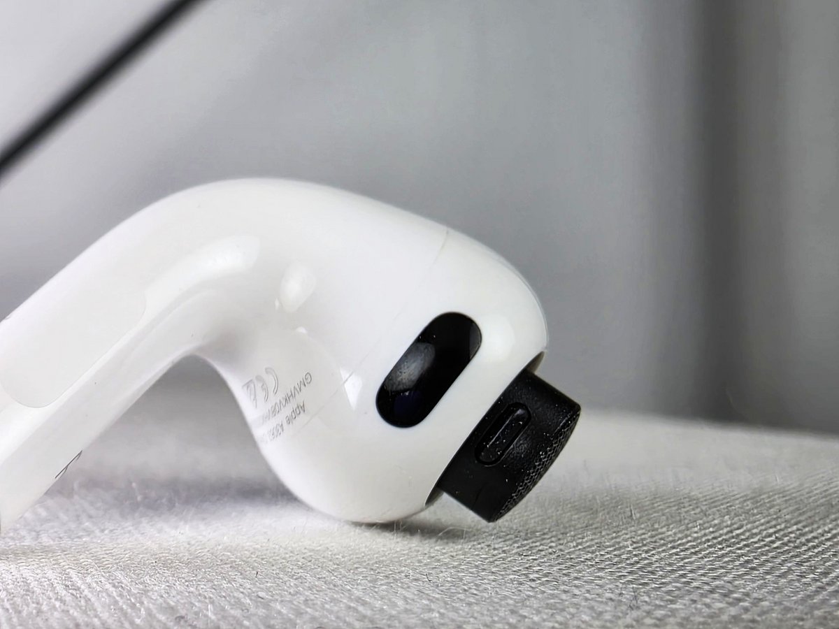  Plus discrets que sur les Beats Powerbeats Pro 2, les capteurs cardiaques sont particulièrement précis © Guillaume Fourcadier pour Clubic