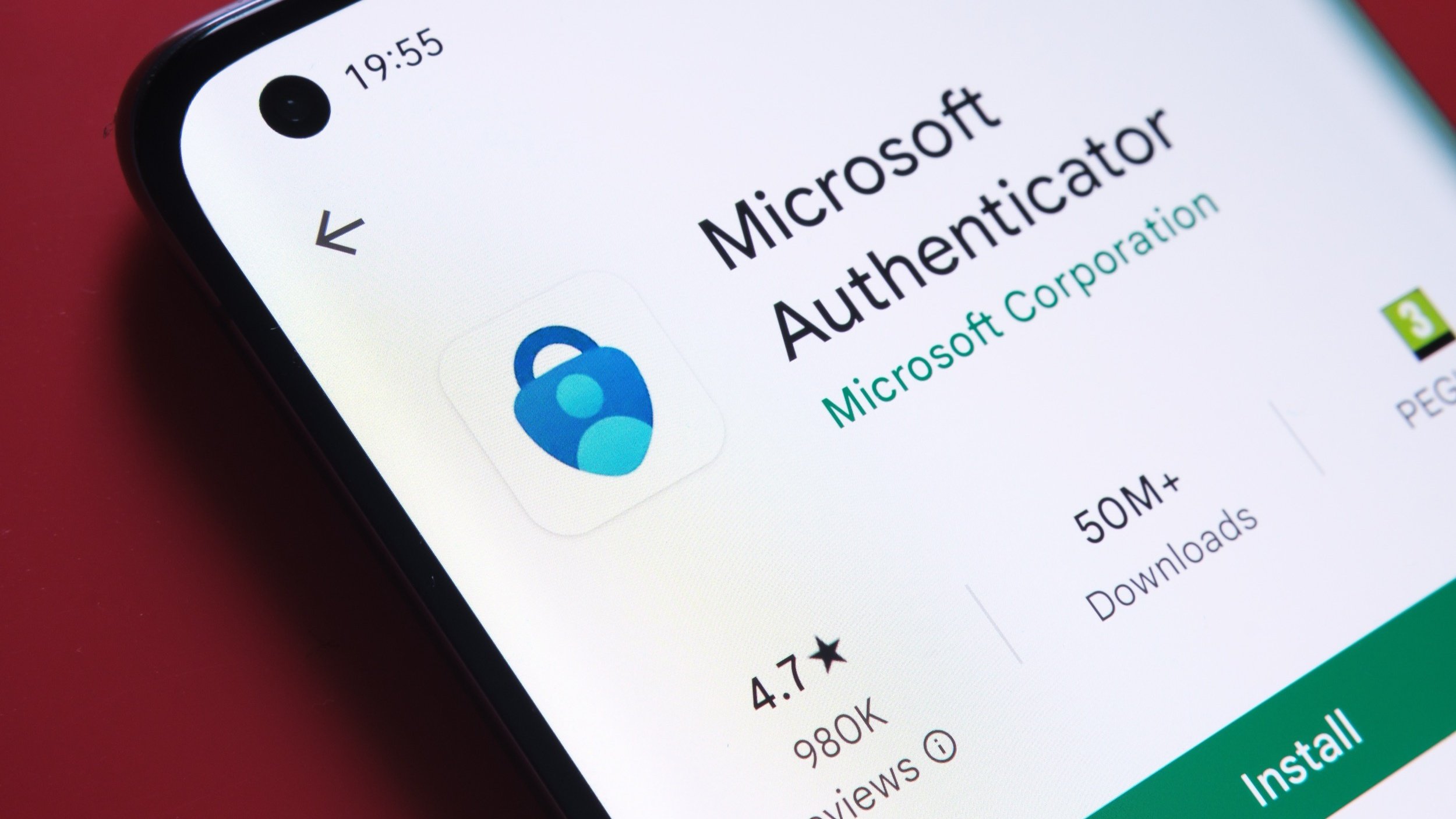 Microsoft dépouille encore Authenticator d'une de ses fonctions au profit de Google. © mundissima / Shutterstock