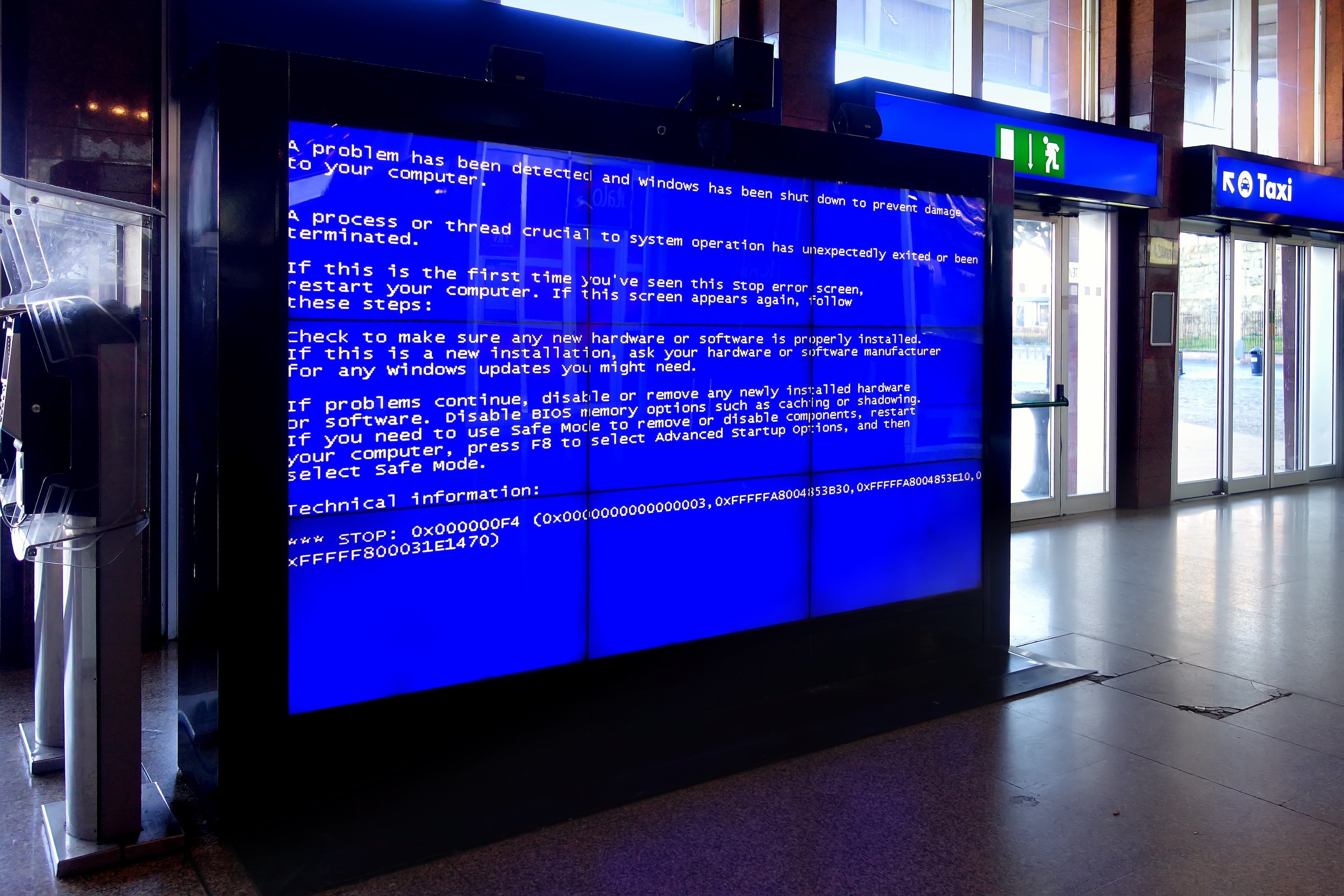 Le BSoD est vraiment emblématique © canbedone / Shutterstock