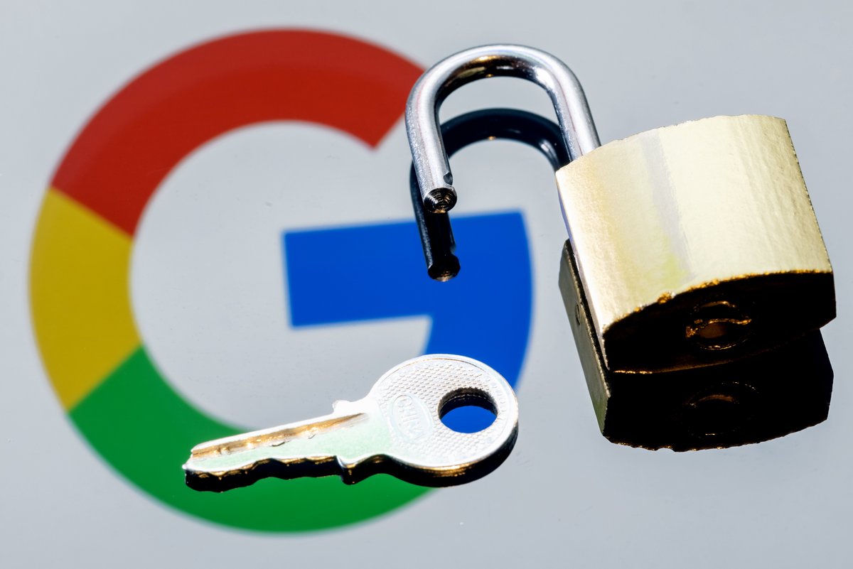 Restez vigilant quant aux notifications de sécurité de Gmail © Sergei Elagin / Shutterstock