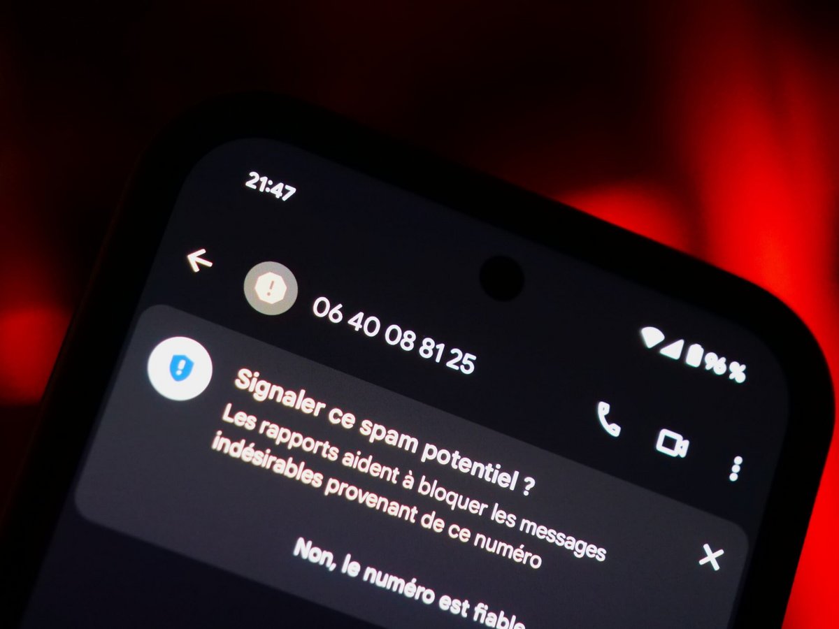 De vrais numéros de téléphones sont utilisés par les pirates informatiques et sont, à cause de ça, signalés comme des spams auprès d'autres utilisateurs © Alexandre Boero / Clubic