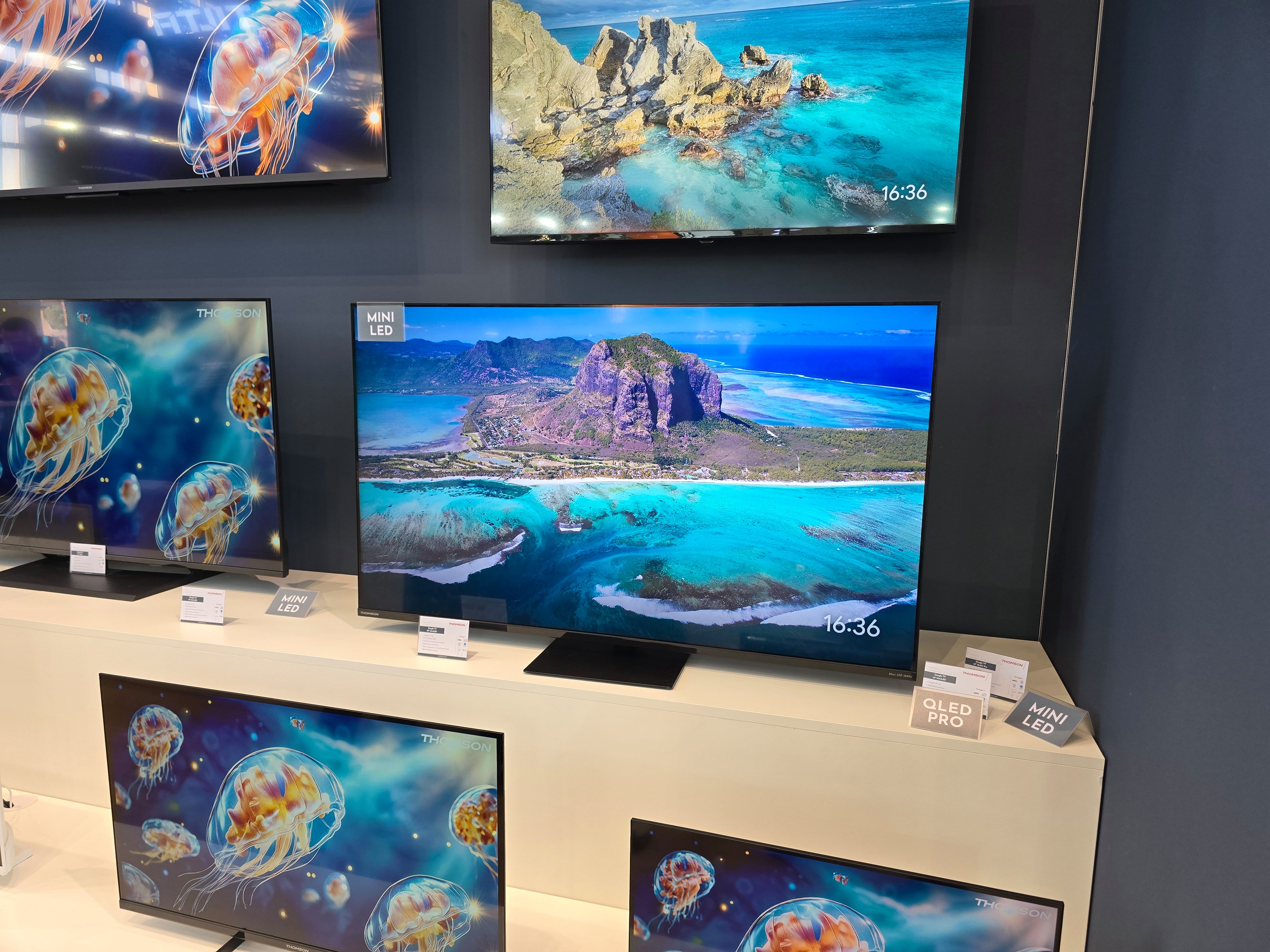 Trois nouvelles gammes de téléviseurs font leur apparition au catalogue de Thomson. © Matthieu Legouge