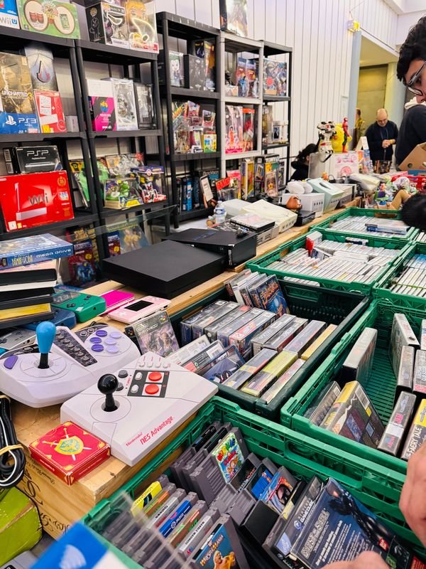 Un espace brocante est également de la partie. ©Stéphane Ficca / Clubic