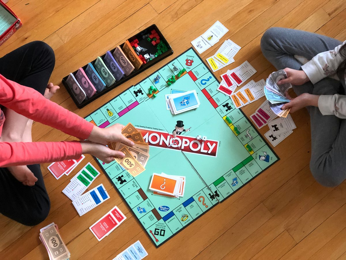 L'indémodable Monopoly existe depuis 1935 © Maria Lin Kim / Unsplash