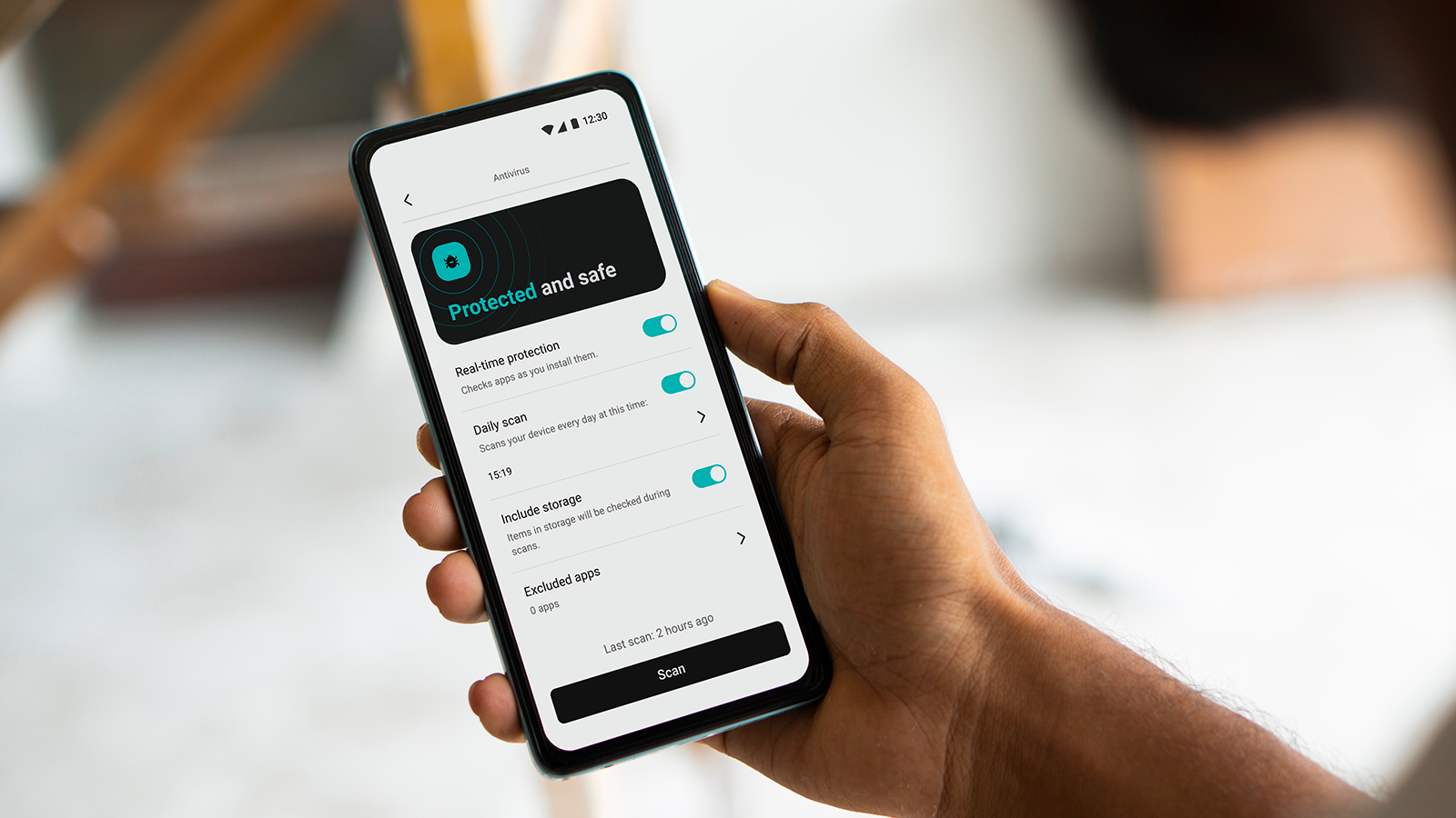 Une application intuitive est disponible pour votre smartphone, sous Android, comme iOS.