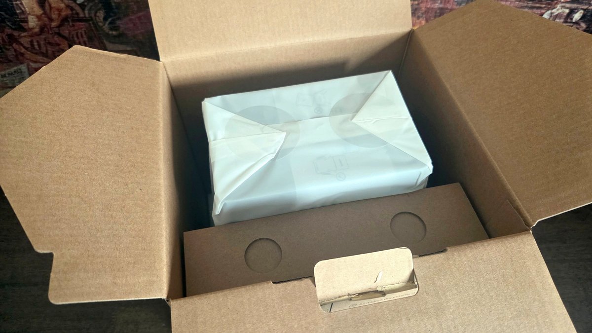 UGREEN NASync DH2300