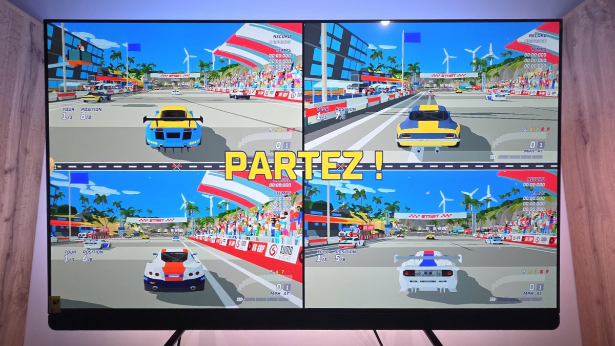 Jouer à quatre à Hotshot Racing dans le salon via le Steam Deck ? Merci GeForce NOW ! ©Le Studio Clubic