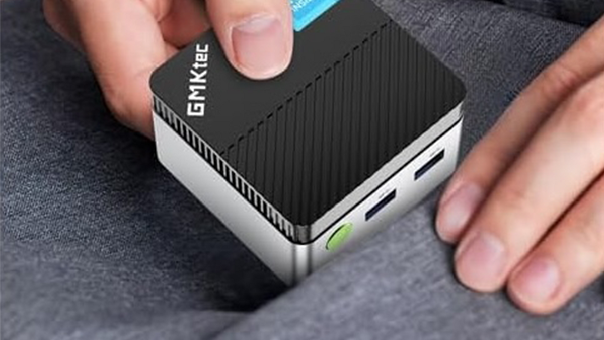 Le mini PC GMKtec G5 est actuellement en promo chez Amazon. © GMKtec