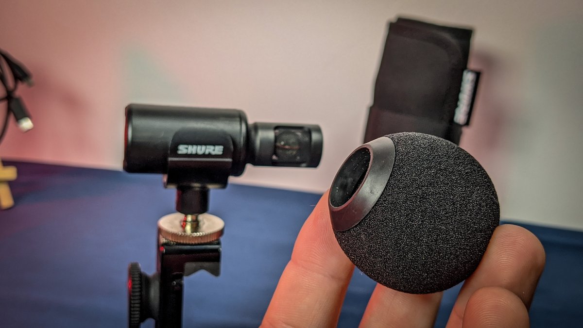 Shure MV88+