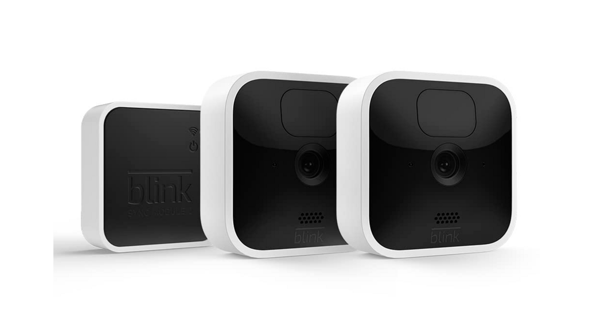 Le lot de deux caméras Blink Indoor et le Blink Sync Module pour surveiller votre maison