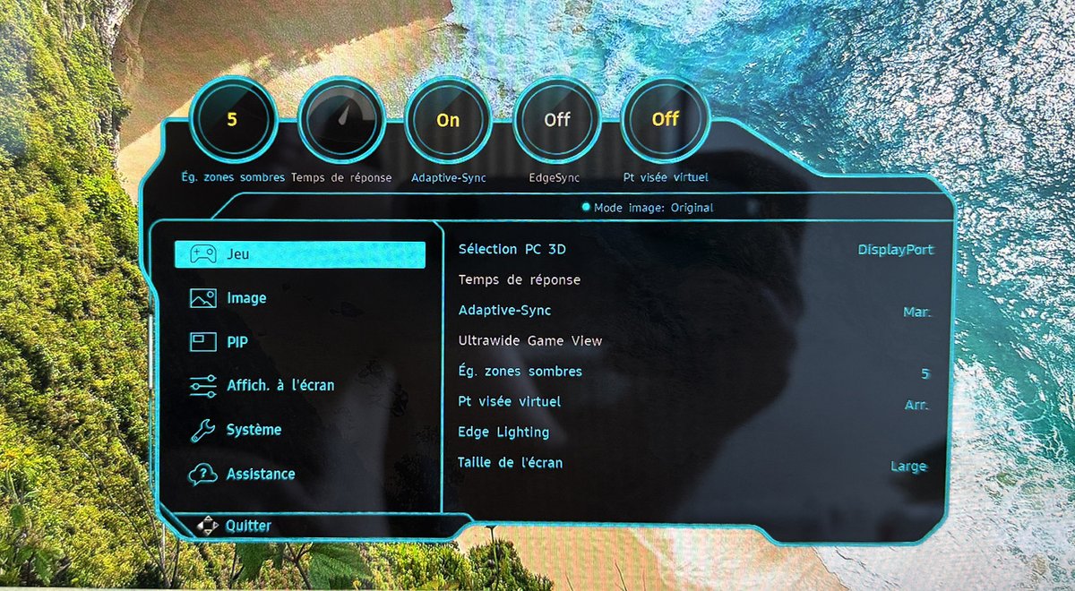 Les paramètres du menu OSD du Odyssey 3D G9. ©Charles Gouin-Peyrot pour Clubic