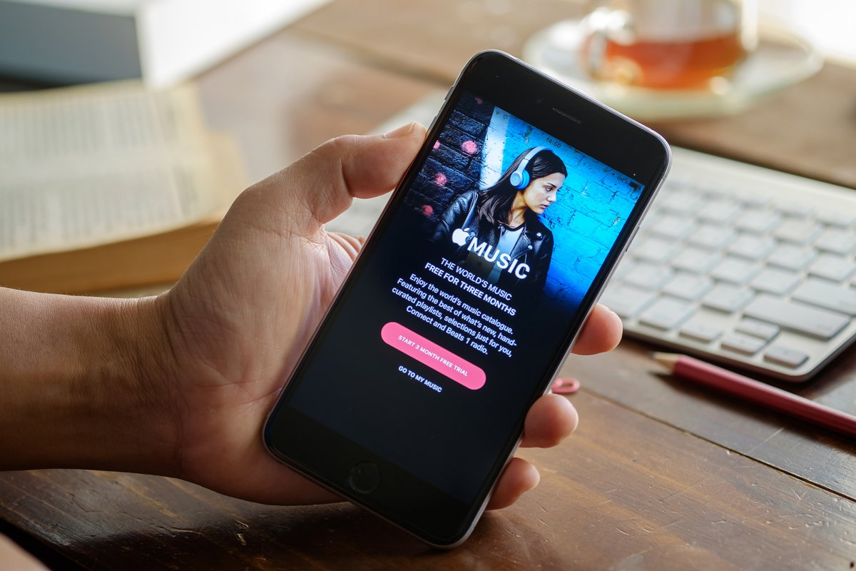 Apple Music permet enfin le transfert de playlists vers un autre service © BongkarnGraphic / Shutterstock