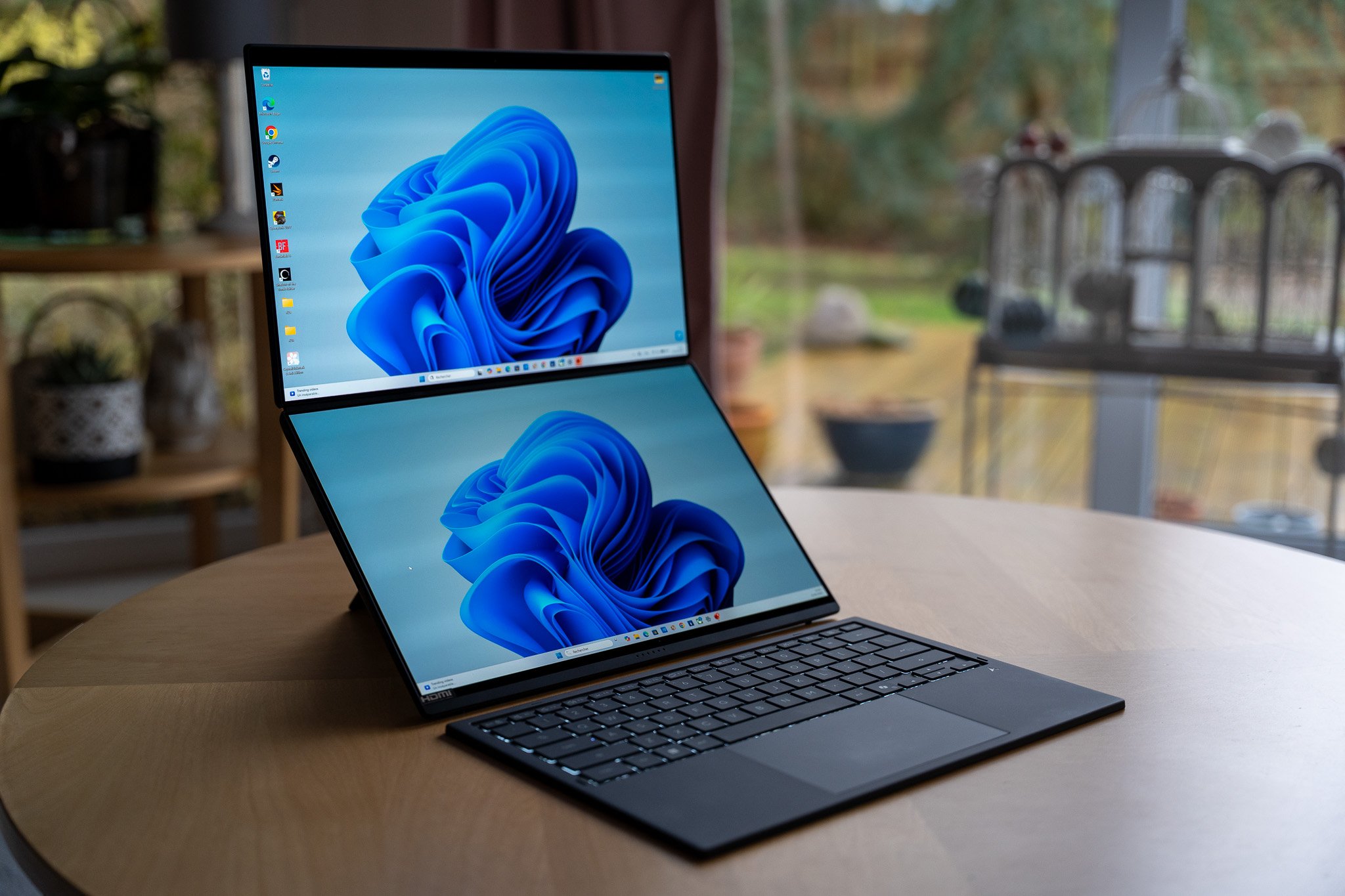 Comme son prédécesseur, le Zenbook Duo est un produit atypique. © Nathan Le Gohlisse pour Clubic