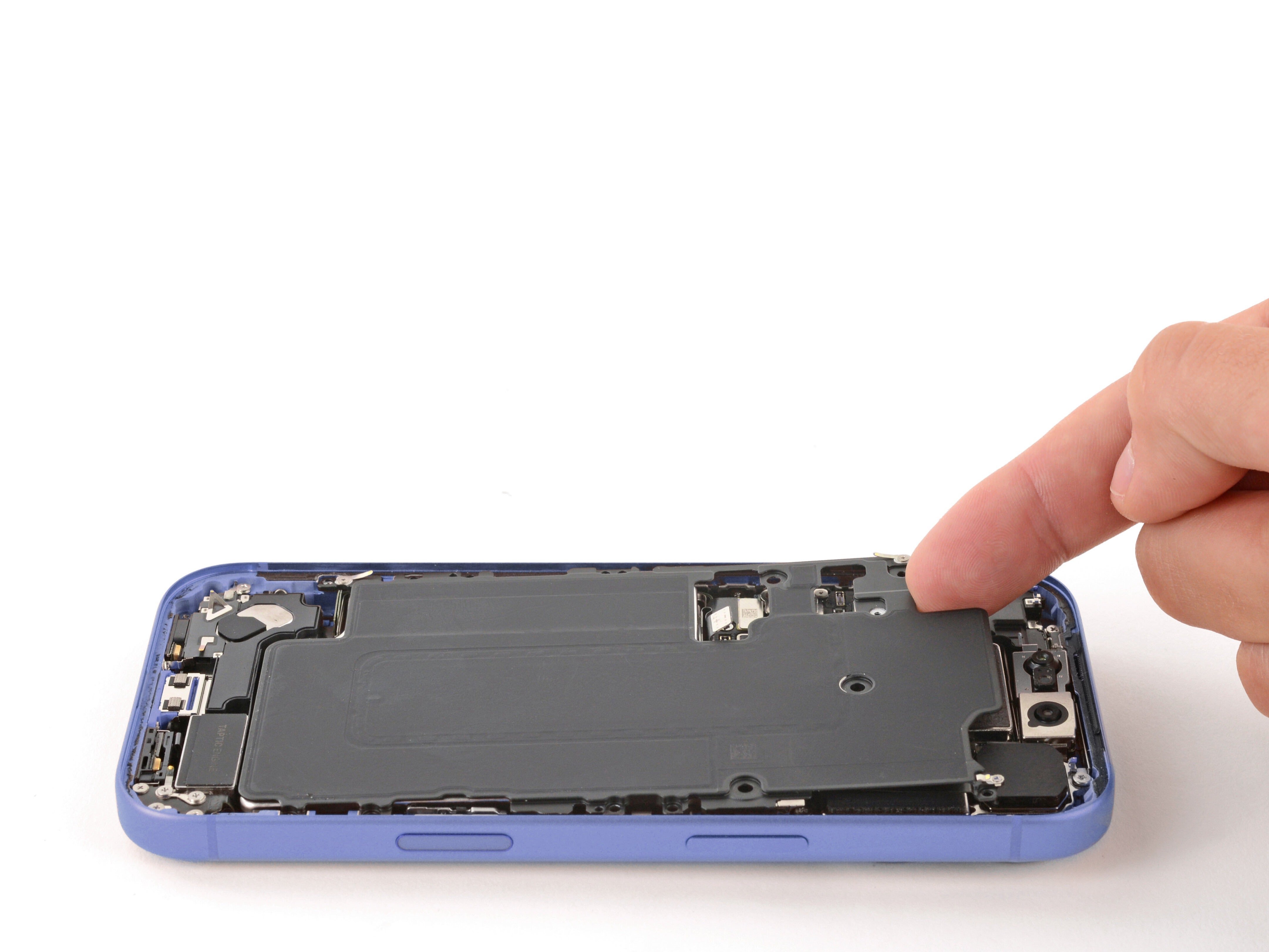 Intérieur d'un iPhone 17 Pro © iFixIt