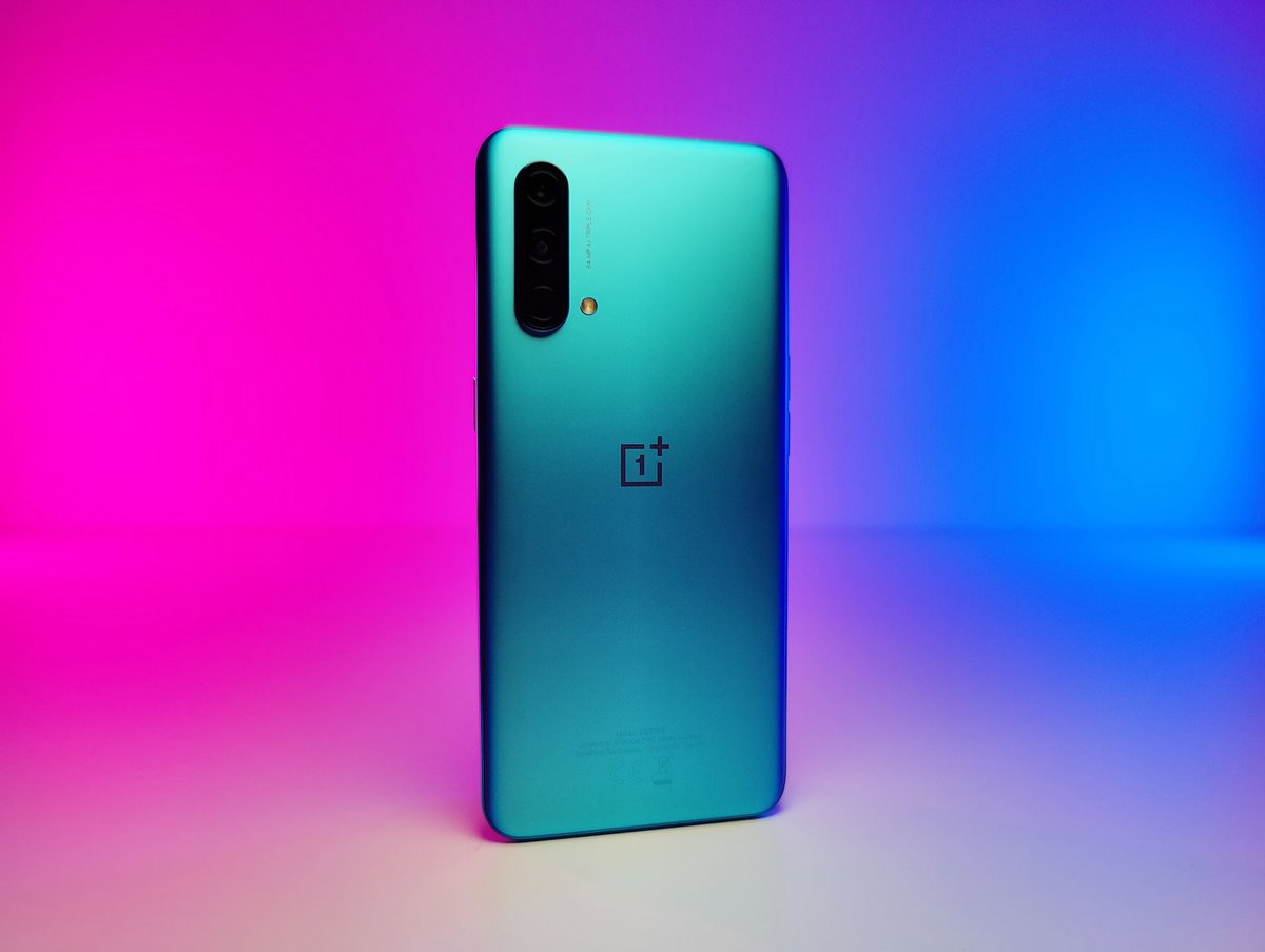 Le OnePlus Nord CE 5G © Gabriel Manceau pour Clubic