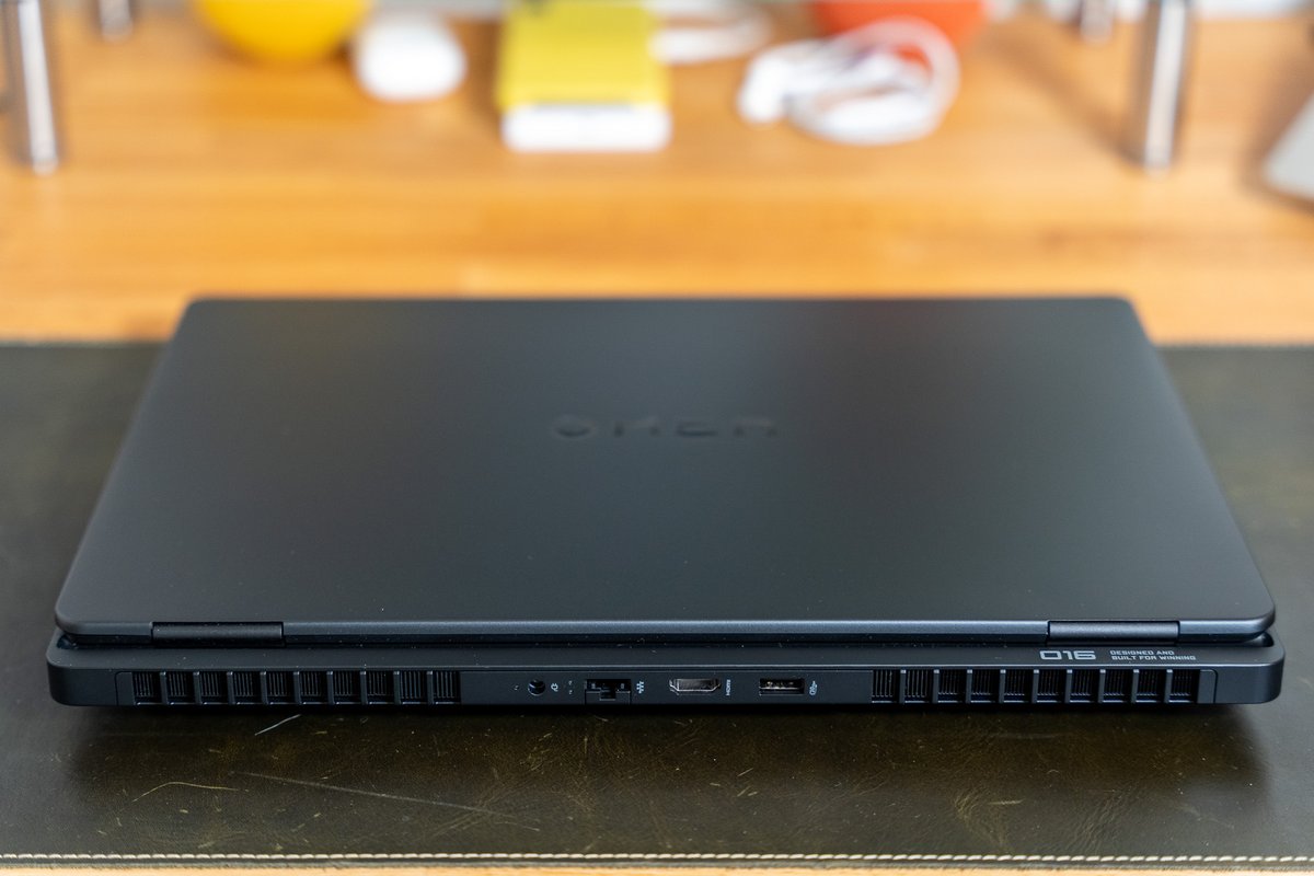 HP OMEN Max 16