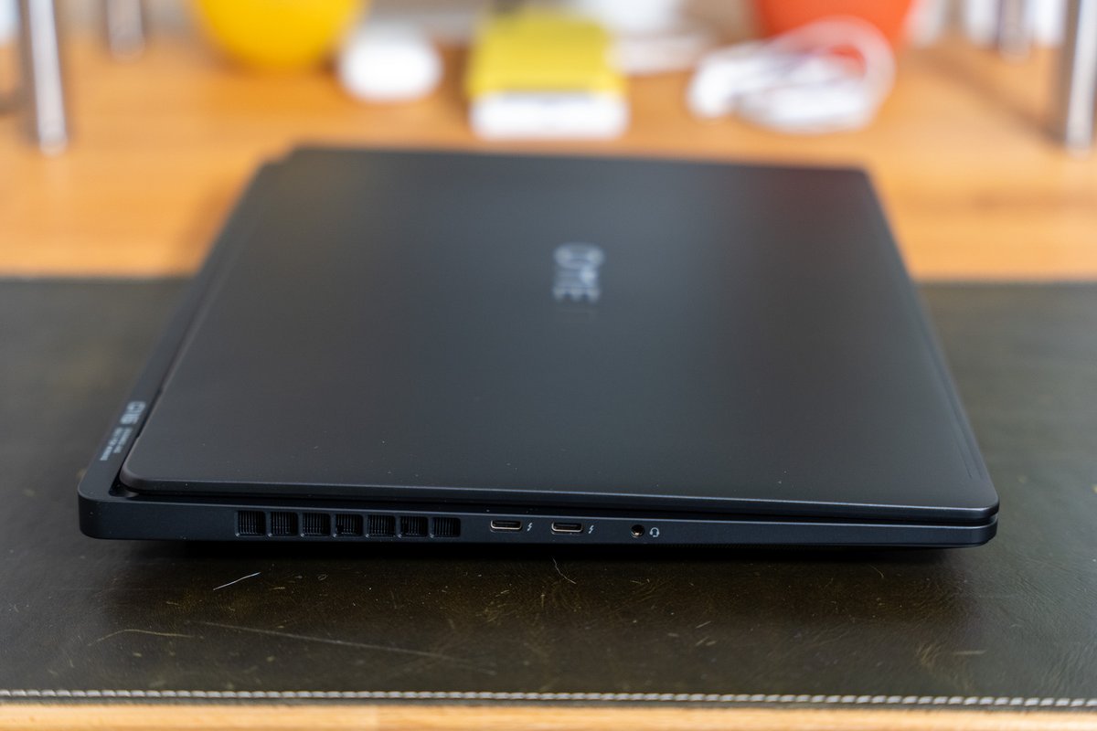 HP OMEN Max 16