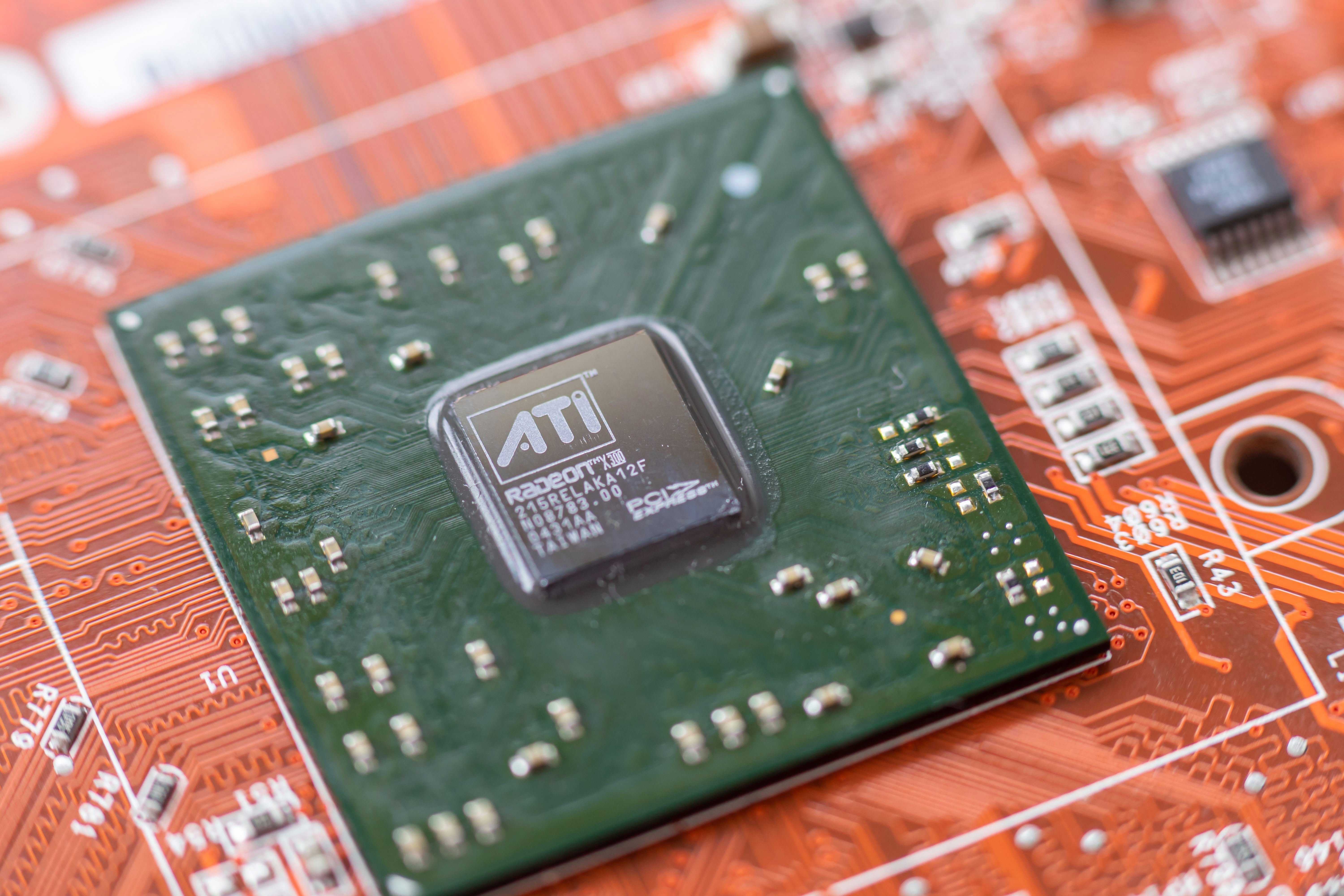 Ce cas illustre, au-delà de la technique, une culture du support longue durée propre à Linux. © Shutterstock