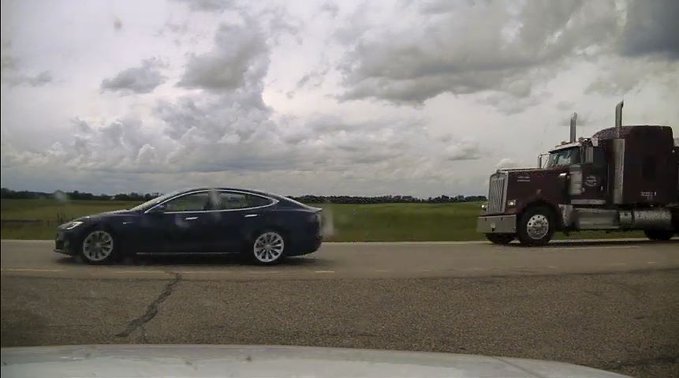 Tesla AutoPilot conducteur endormi