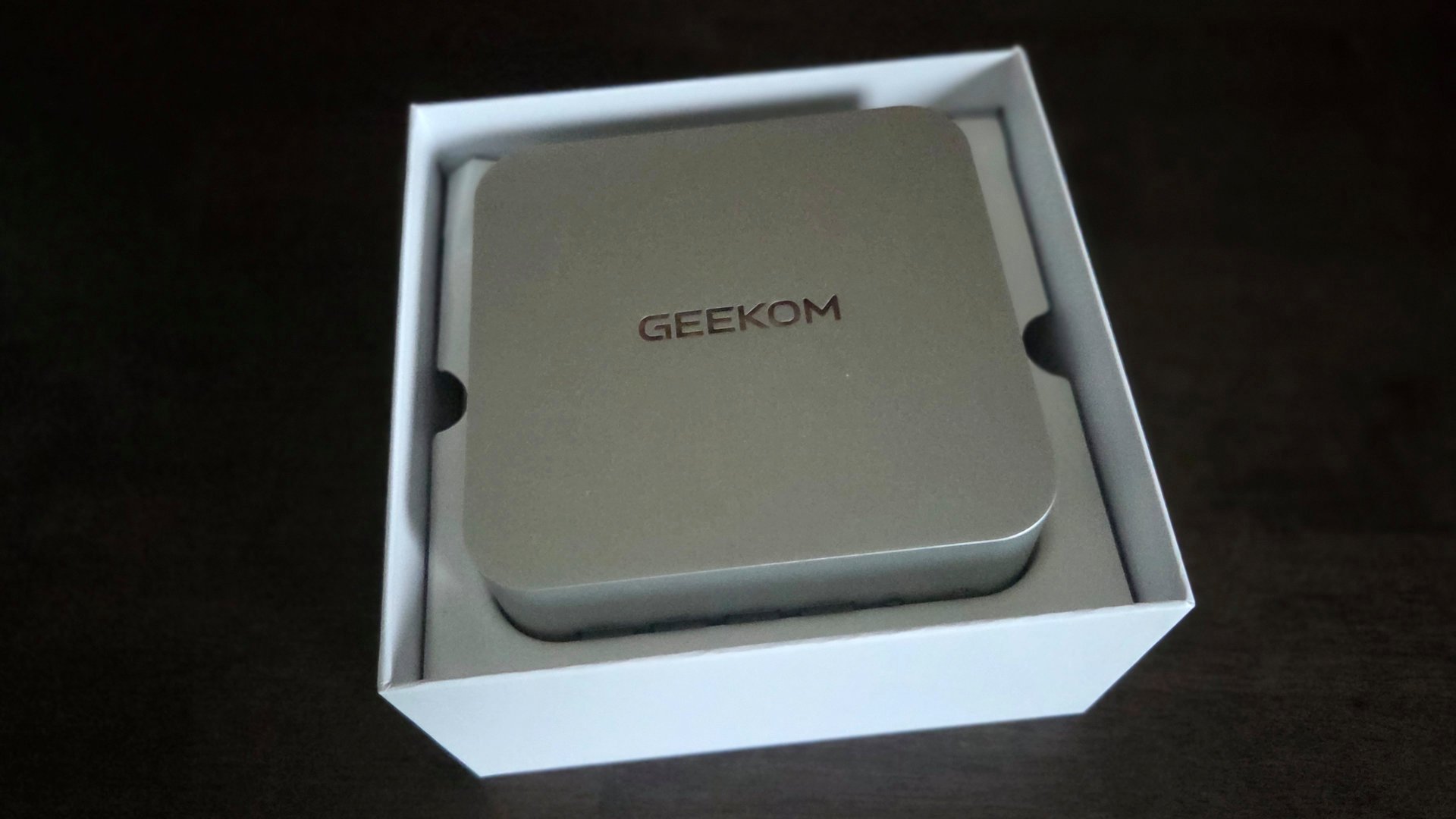 Geekom A7 Max R9 7940HS