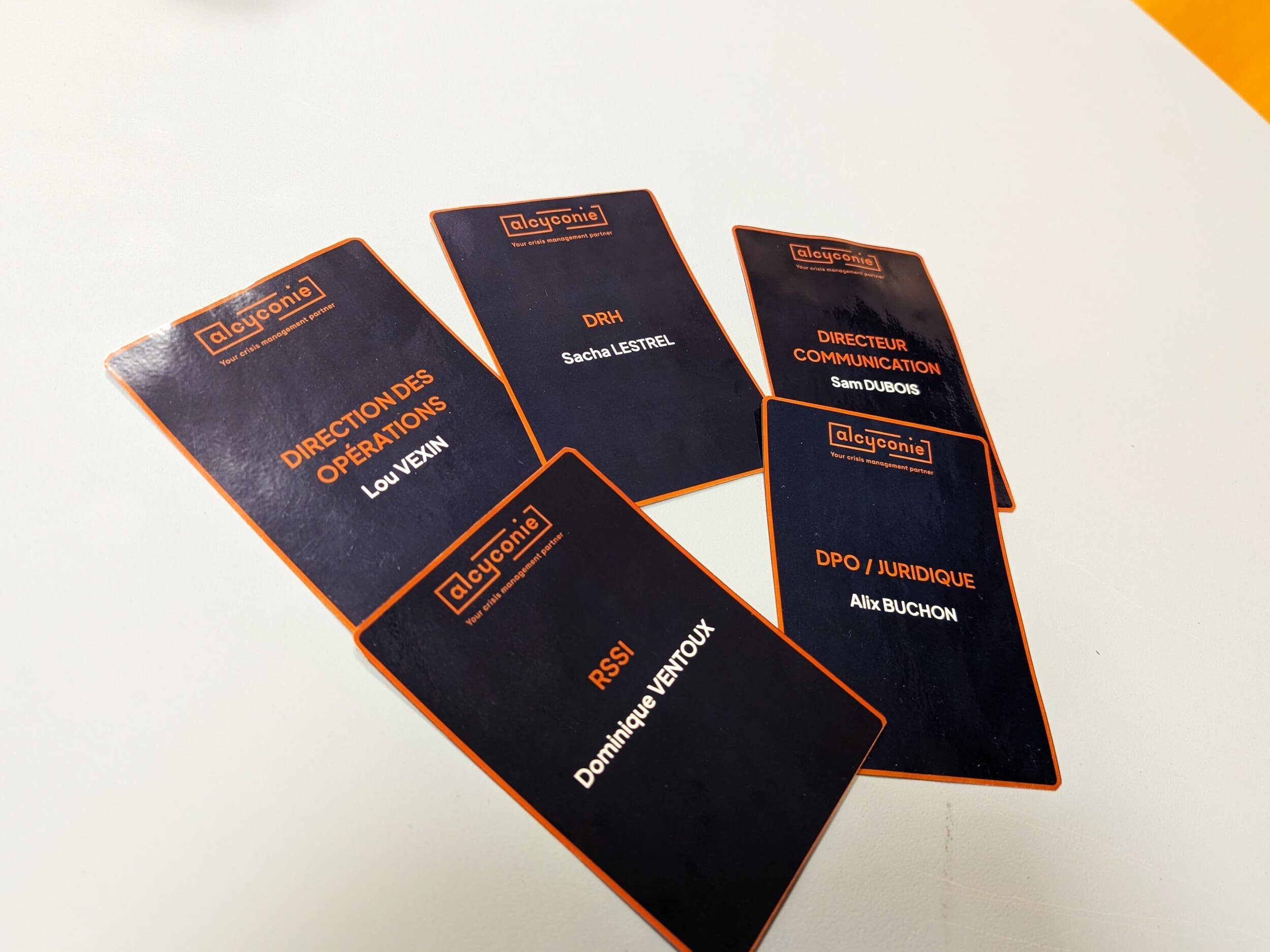 Quelques-uns des rôles joués par les participants : les noms, eux, sont bien fictifs. © Alexandre Boero / Clubic