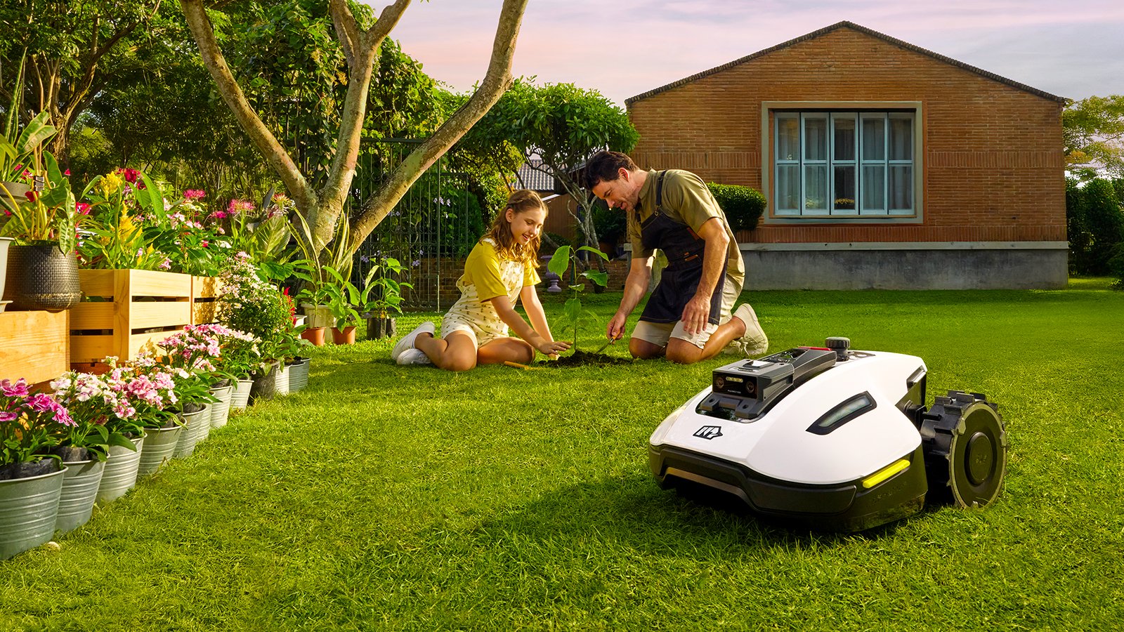 Un robot tondeuse simple, efficace et sans câble, pour une pelouse impeccable jusqu’à 700 m² ©Mammotion