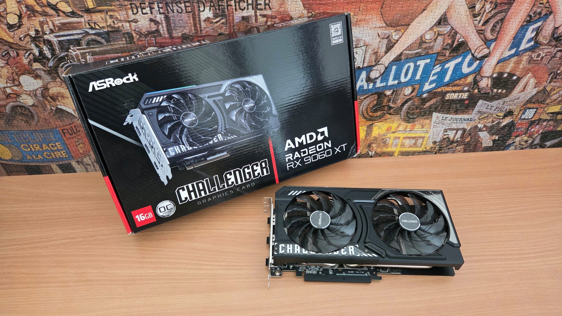 La carte graphique ASRock RX 9060 XT Challenger OC. ©Nerces pour Clubic