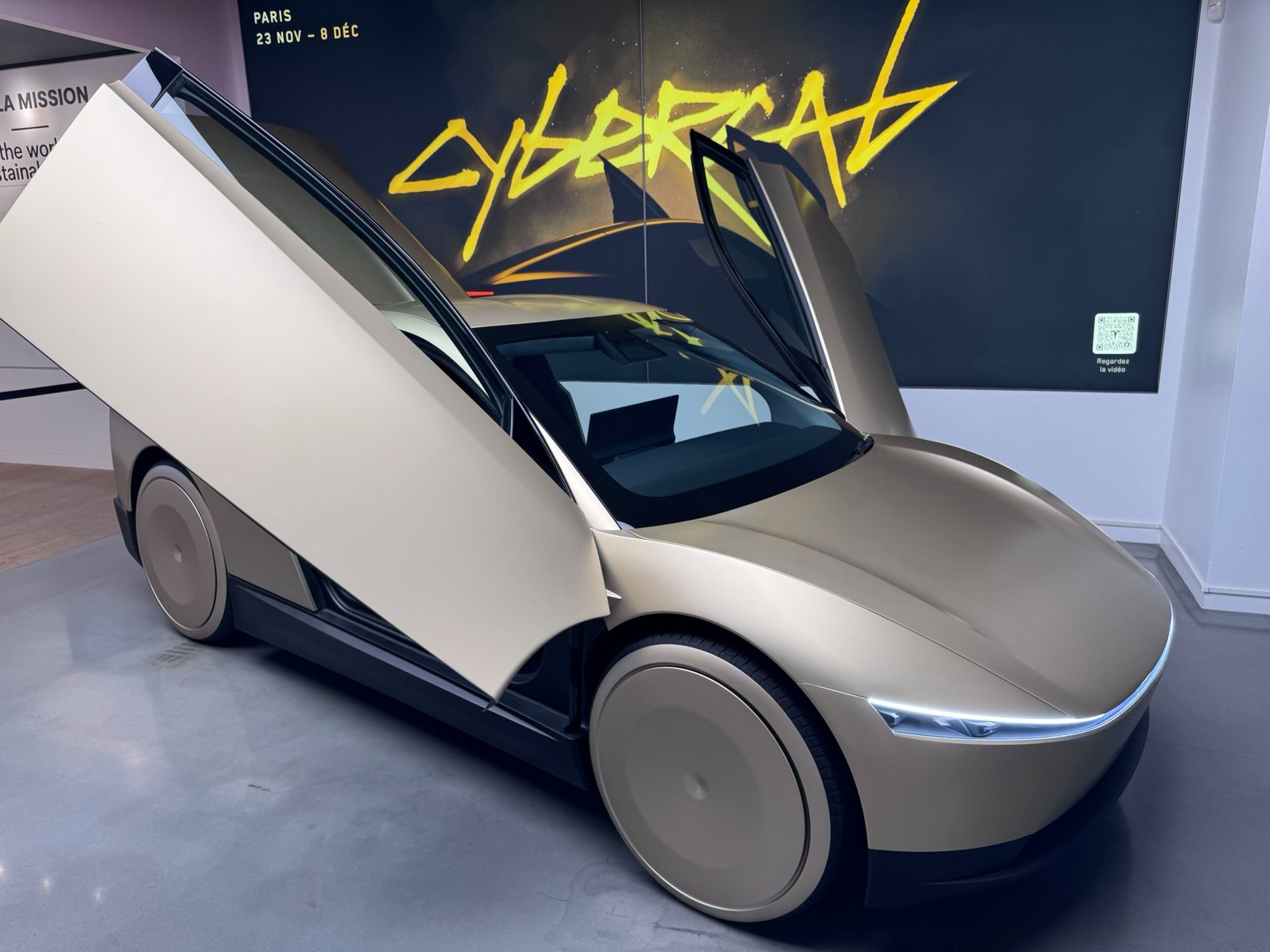 Le Cybercab fait sensation à Paris © @jmarc sur X.com