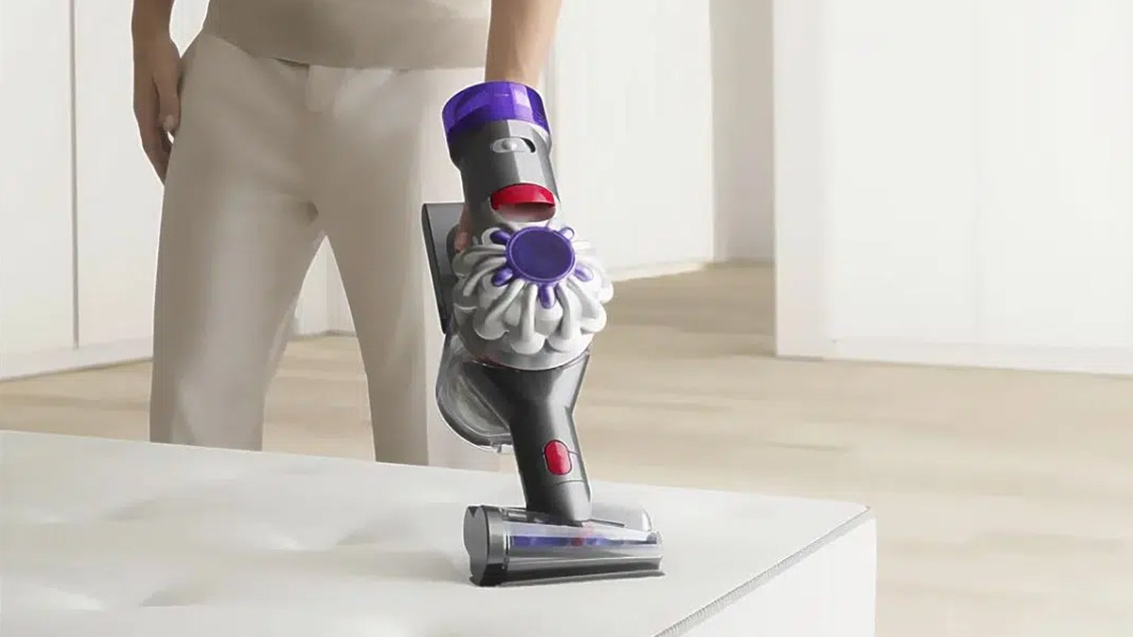 dyson v8 advanced