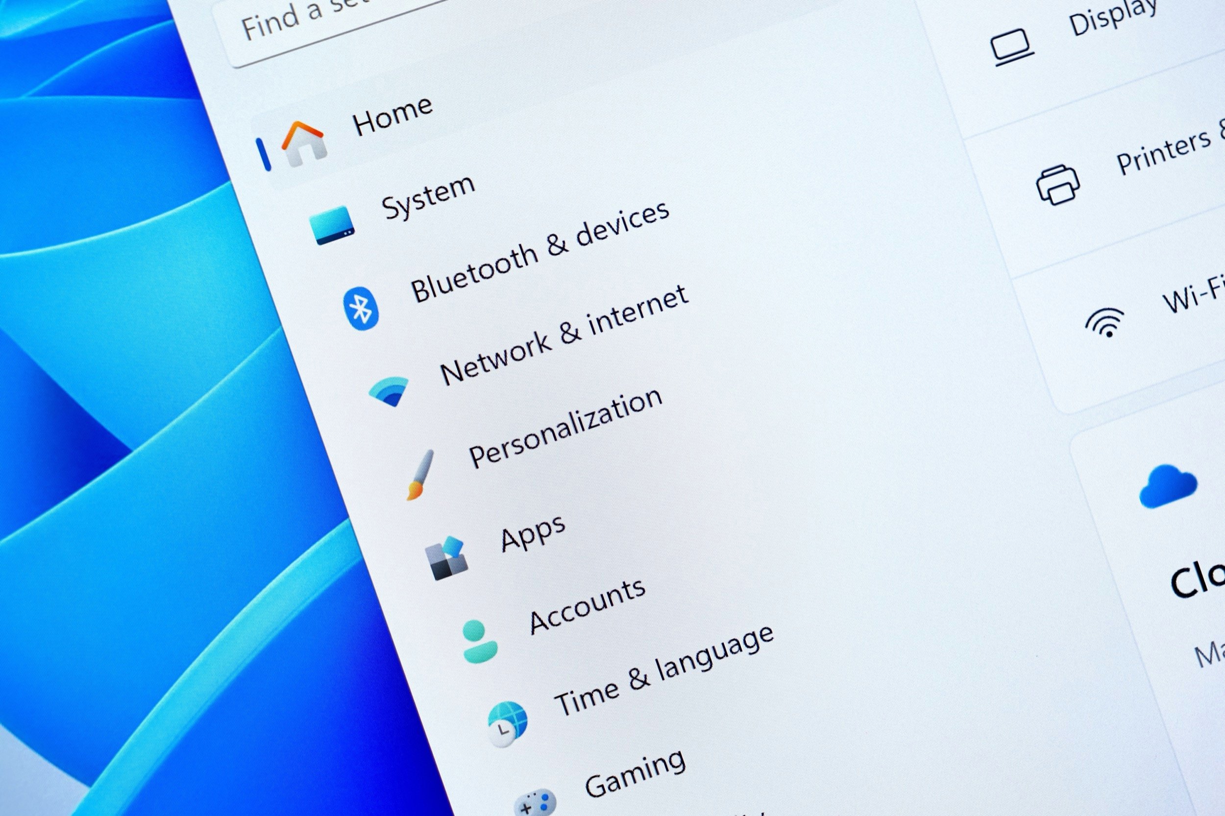 Avec la dernière mise à jour, Intel modifie la manière dont ses cartes Wi-Fi gèrent les transitions entre points d’accès. © aileenchik / Shutterstock