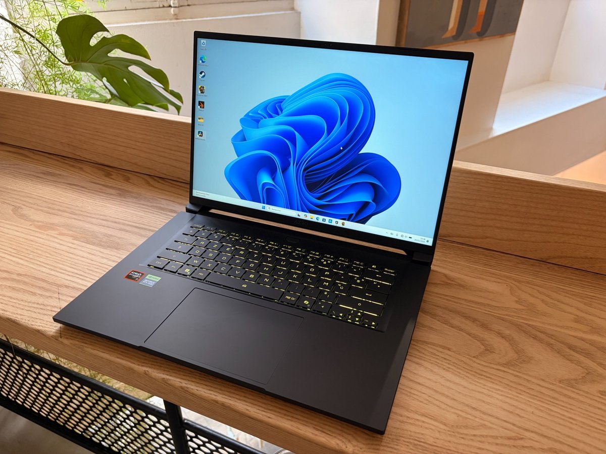 Le Gigabyte Aero X16 en impose grâce à sa RTX 5070. © Studio Clubic