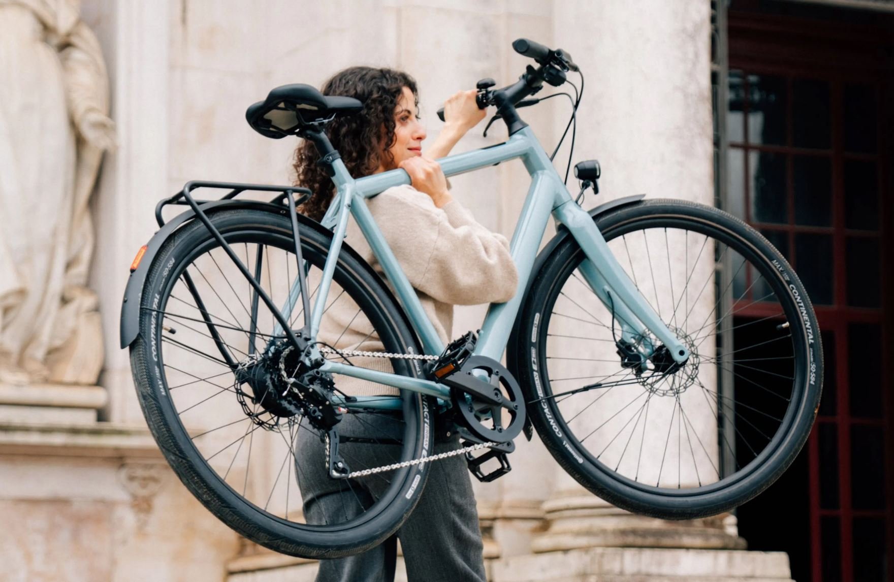 La marque estonienne Ampler mise sur le format USB Type-C pour la recharge de ses nouveaux vélos Nova et Nova Pro. ©Ampler
