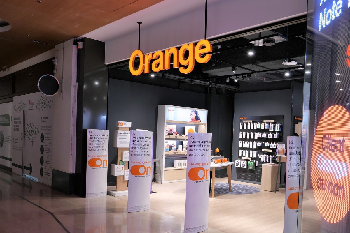 L'entrée d'une boutique Orange © REPORT / Shutterstock.com