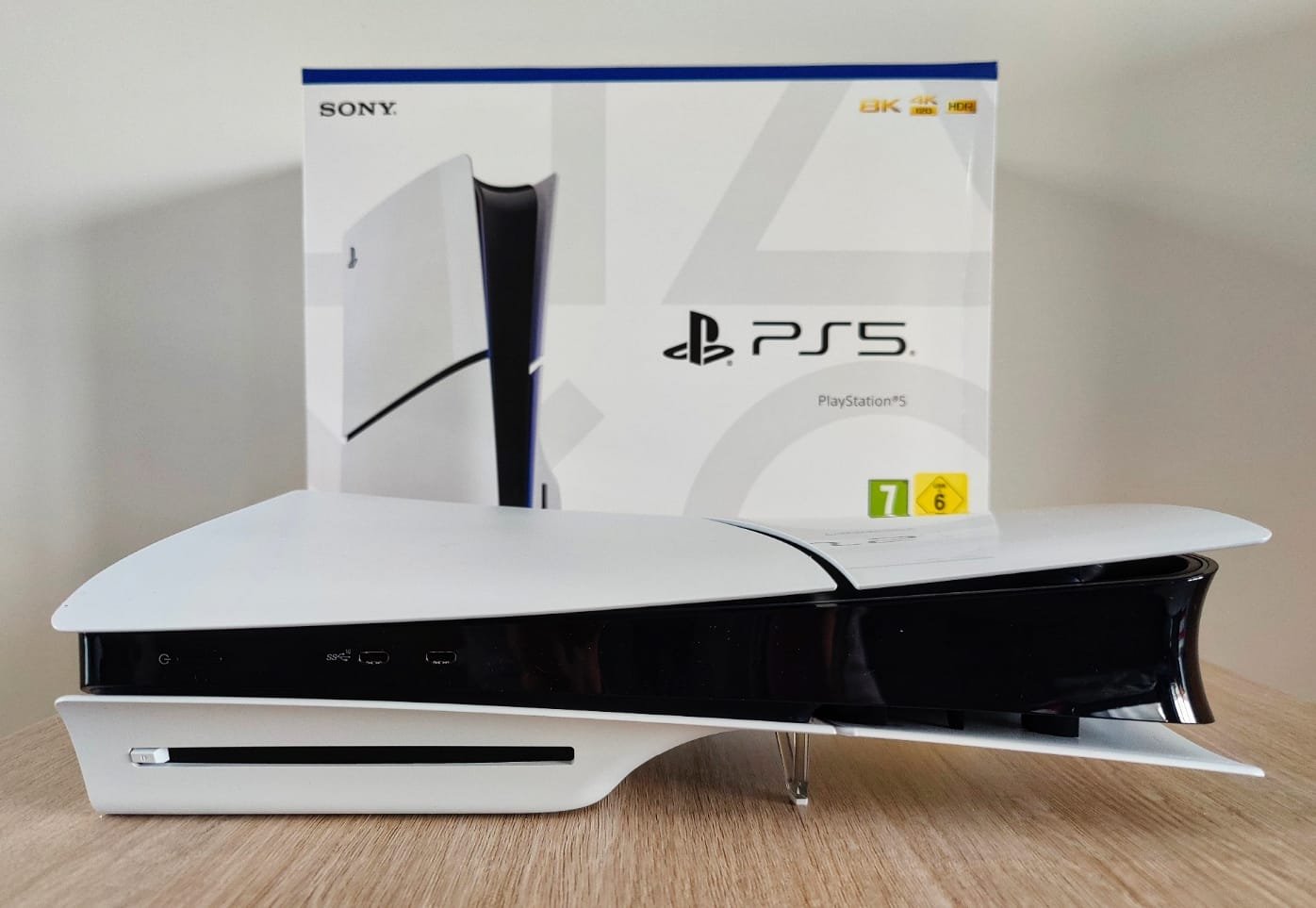 La PS5 Slim © Stéphane Ficca pour Clubic