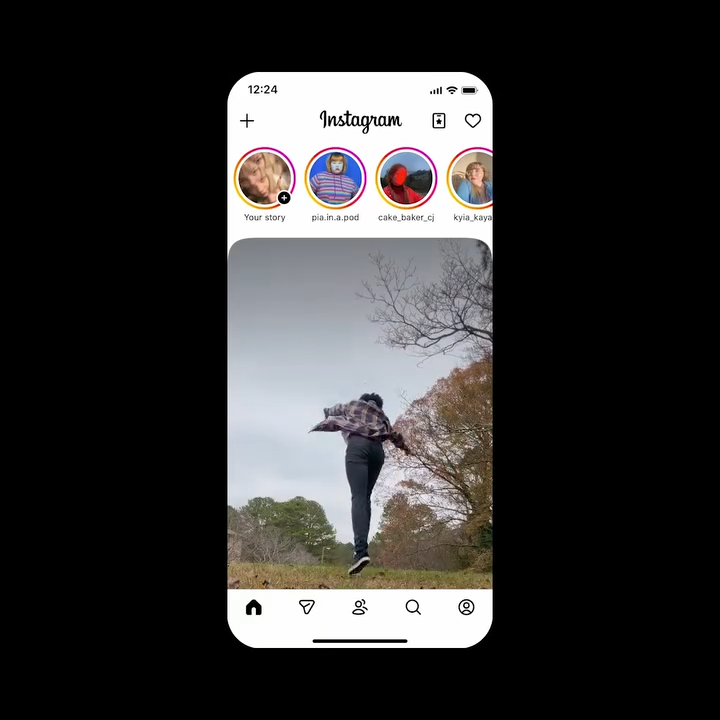 Instagram teste une page d’accueil qui s’ouvre directement sur les Reels, un pari très agressif qui rappelle la manière dont YouTube pousse ses Shorts en tête de gondole. © Adam Mosseri/Meta