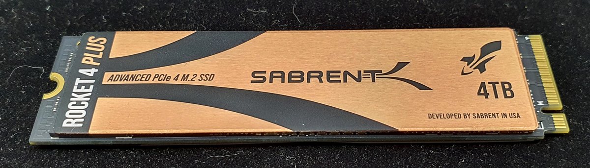 Sabrent Rocket 4 Plus 4 To (176L)