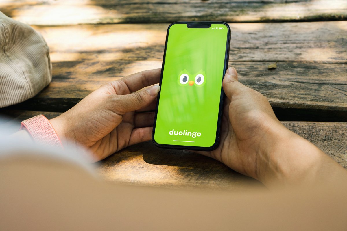 Coup de tonnerre ce 11 février 2025, la mascotte Duolingo a rendu l'âme... © Diego Thomazini / Shutterstock