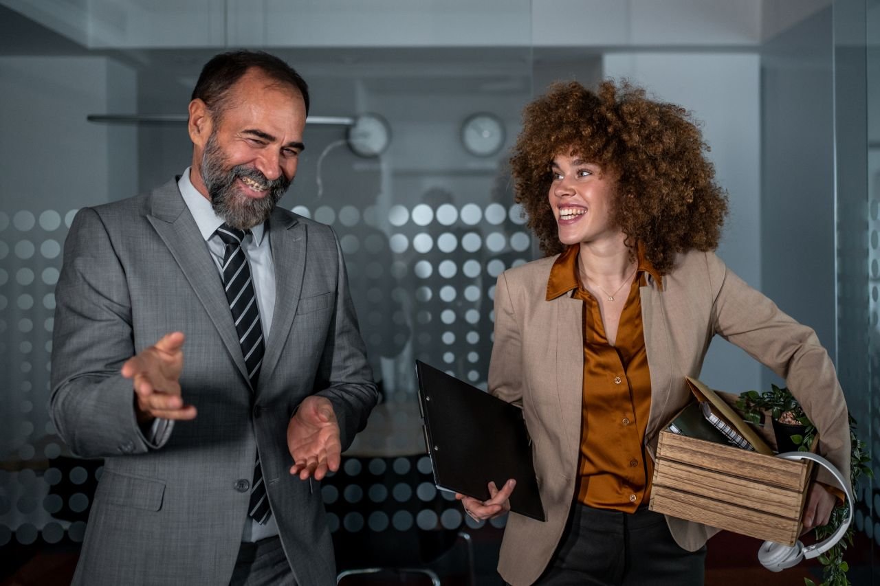 Lorqu'un collaborateur quitte votre entreprise, en IT comme en RH, tout doit être cadré et vérifié pour se quitter en bons termes - ©Migma__Agency / Shutterstock