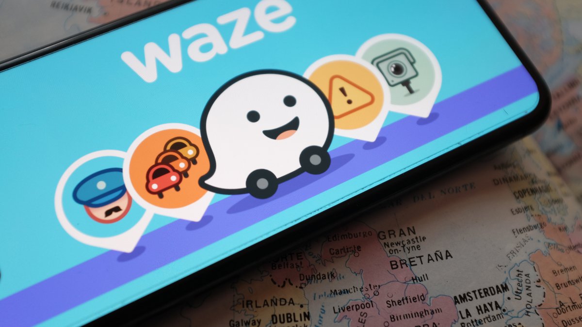 Une fonctionnalité qui joue à cache-cache sur Waze © Daniel Constante / Shutterstock