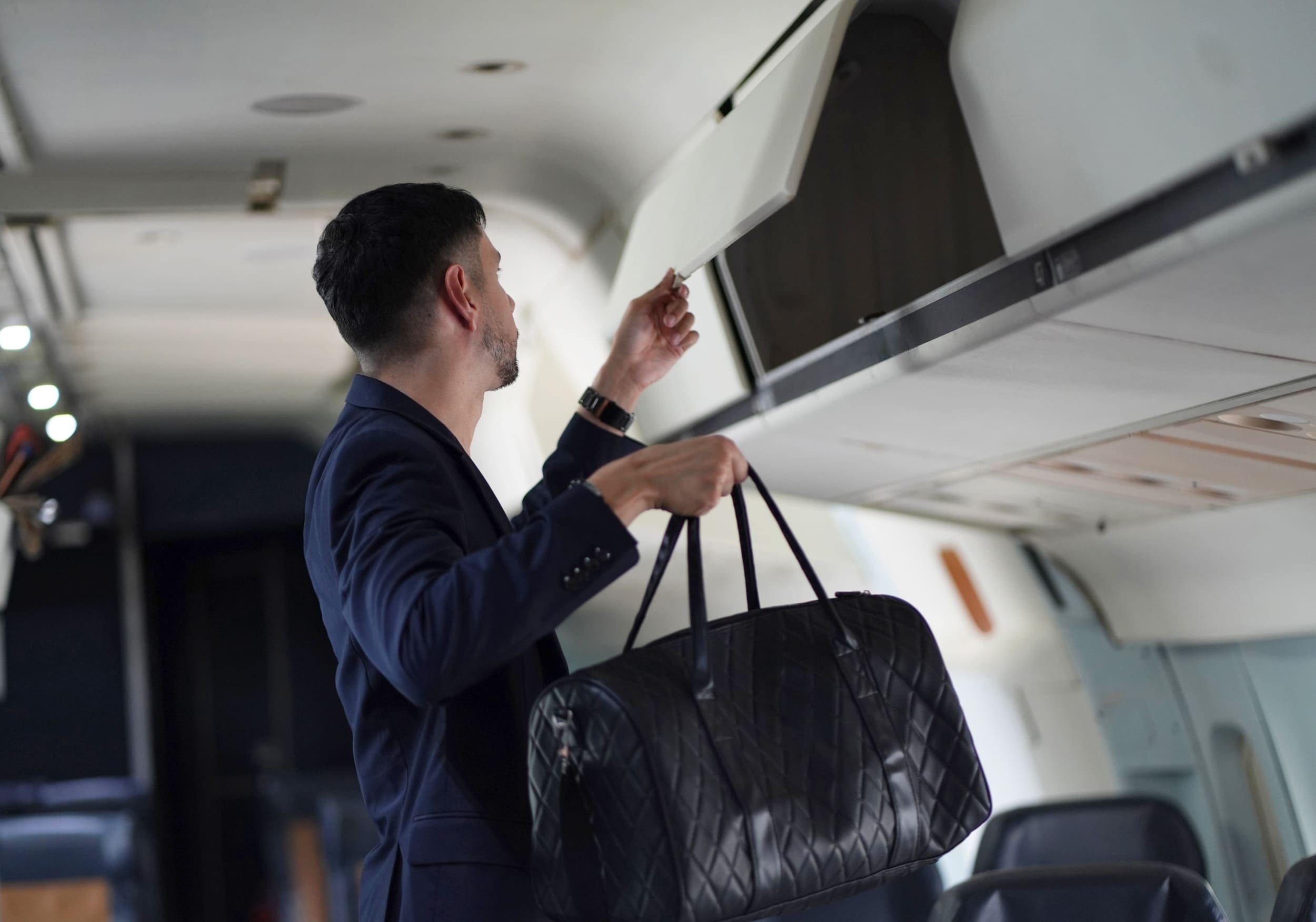 Le bagage cabine gratuit est plus grand désormais chez Ryanair © Kathy Kate / Shutterstock