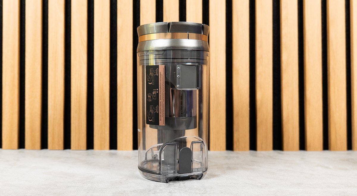 Le bac de collecte se retire assez facilement. ©Charles Gouin-Peyrot pour Clubic