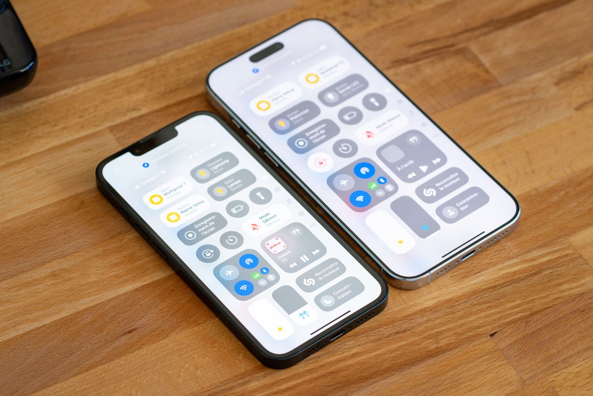 Le centre de contrôle des iPhone 16e et 16 Pro Max. © Pierre Crochart pour Clubic.com