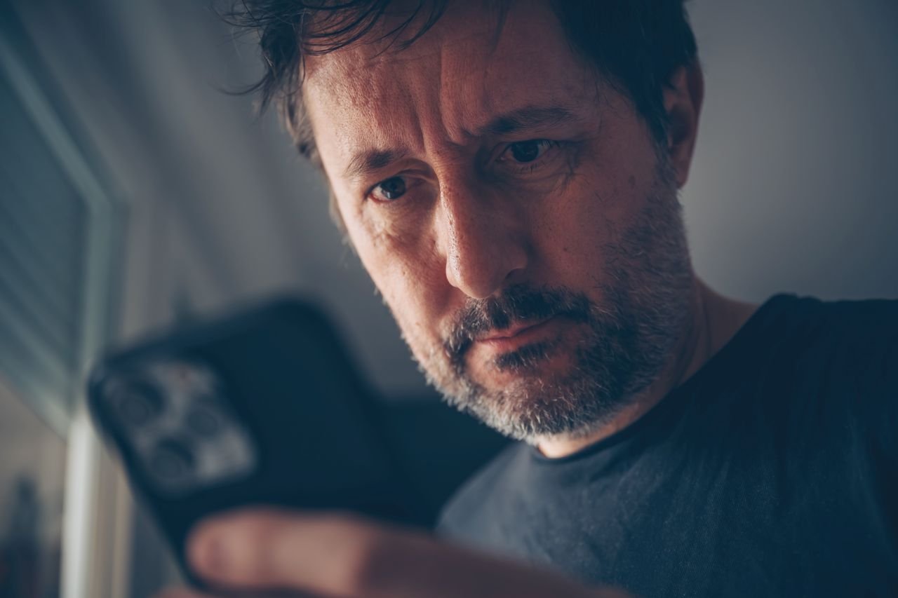 Un SMS rédigé par ChatGPT peut vous frustrer - ©Bits And Splits / Shutterstock