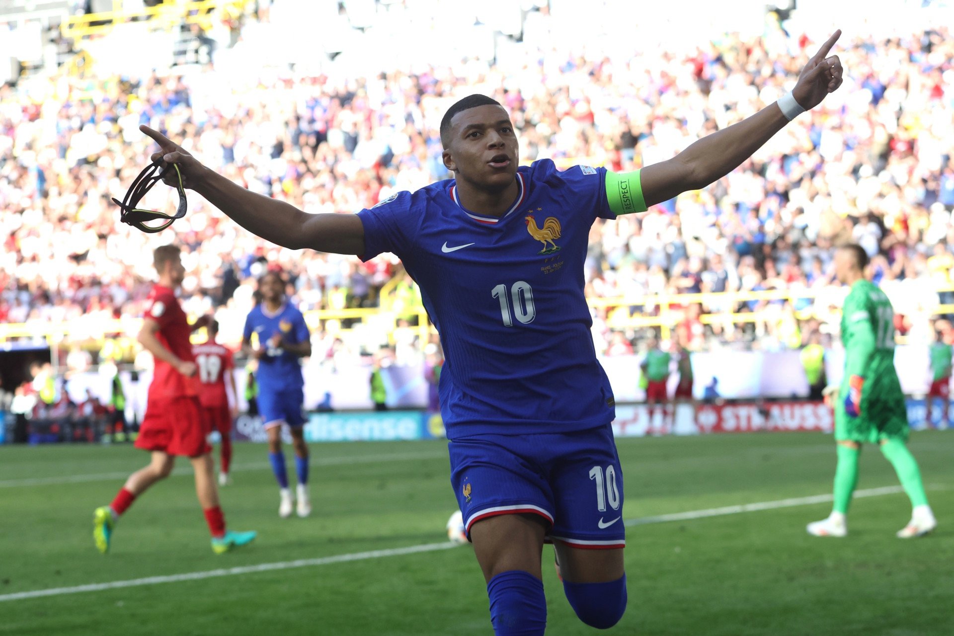 Kylian Mbappé et les Bleus vont-ils se qualifier en finale de l'Euro 2024 ? La réponse ce soir à partir de 21h00 sur TF1 et BeIN Sports. © Shutterstock / Marco lacobucci Epp