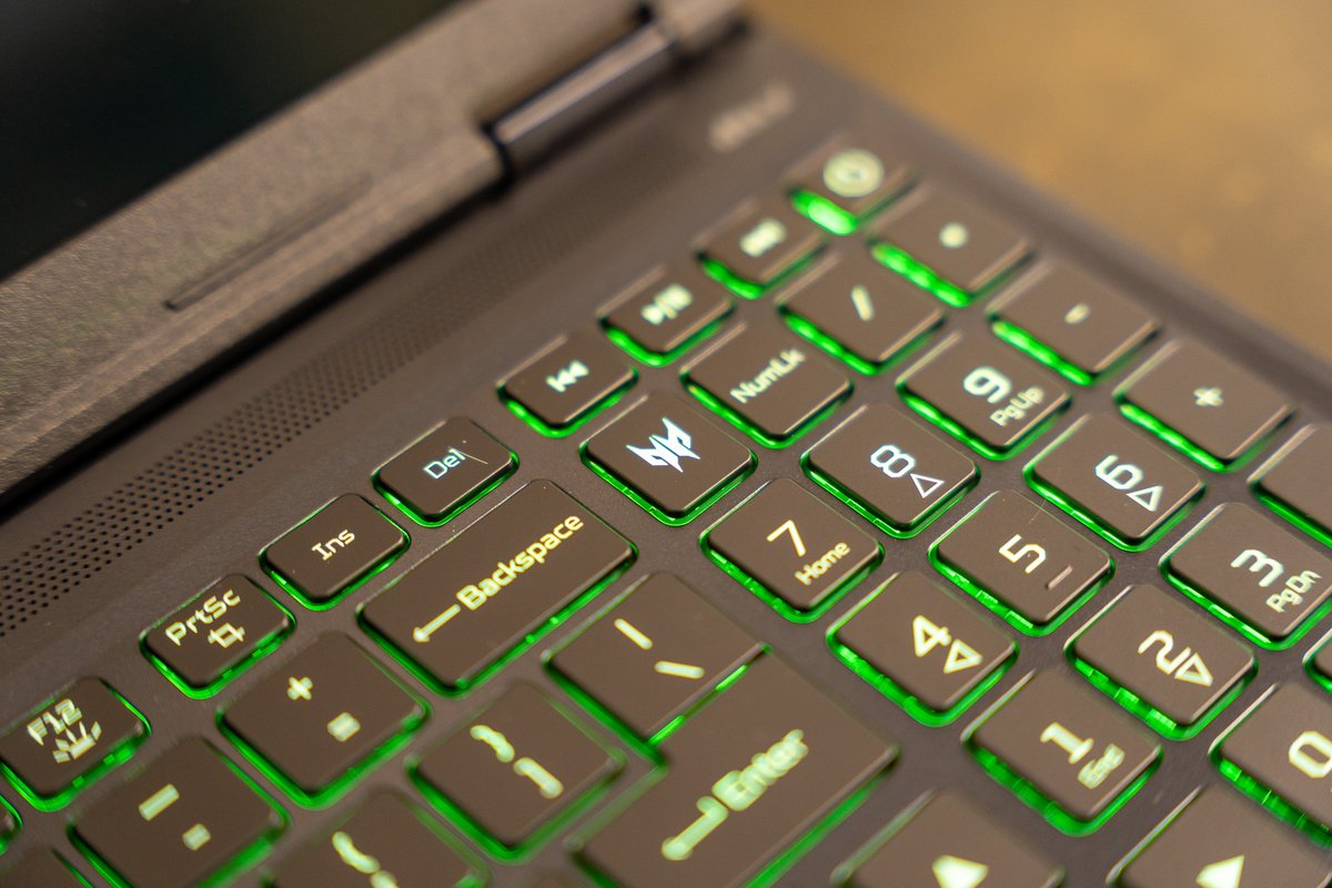 Acer Predator Helios Neo 16S AI