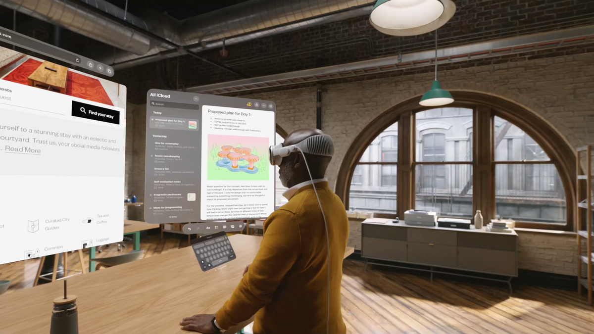 Un bureau virtuel avec écrans géants où bon vous semble. © Apple