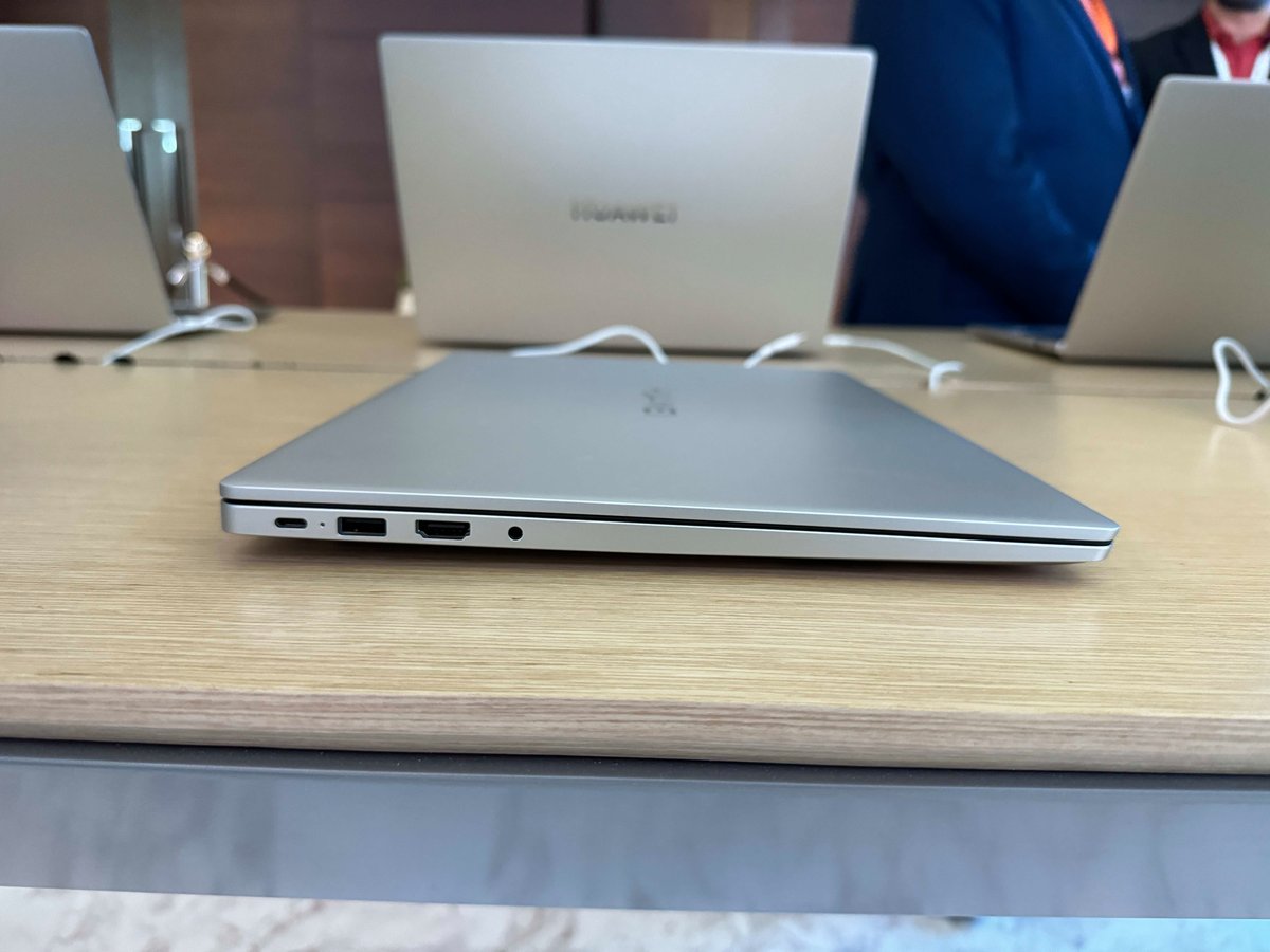 Huawei MateBook D16 2024-4