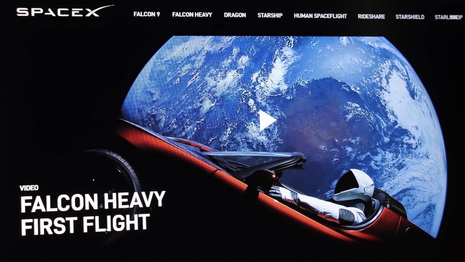 Une fusion entre SpaceX et Tesla ne serait pas exclue. ©Fanta Media / Shutterstock