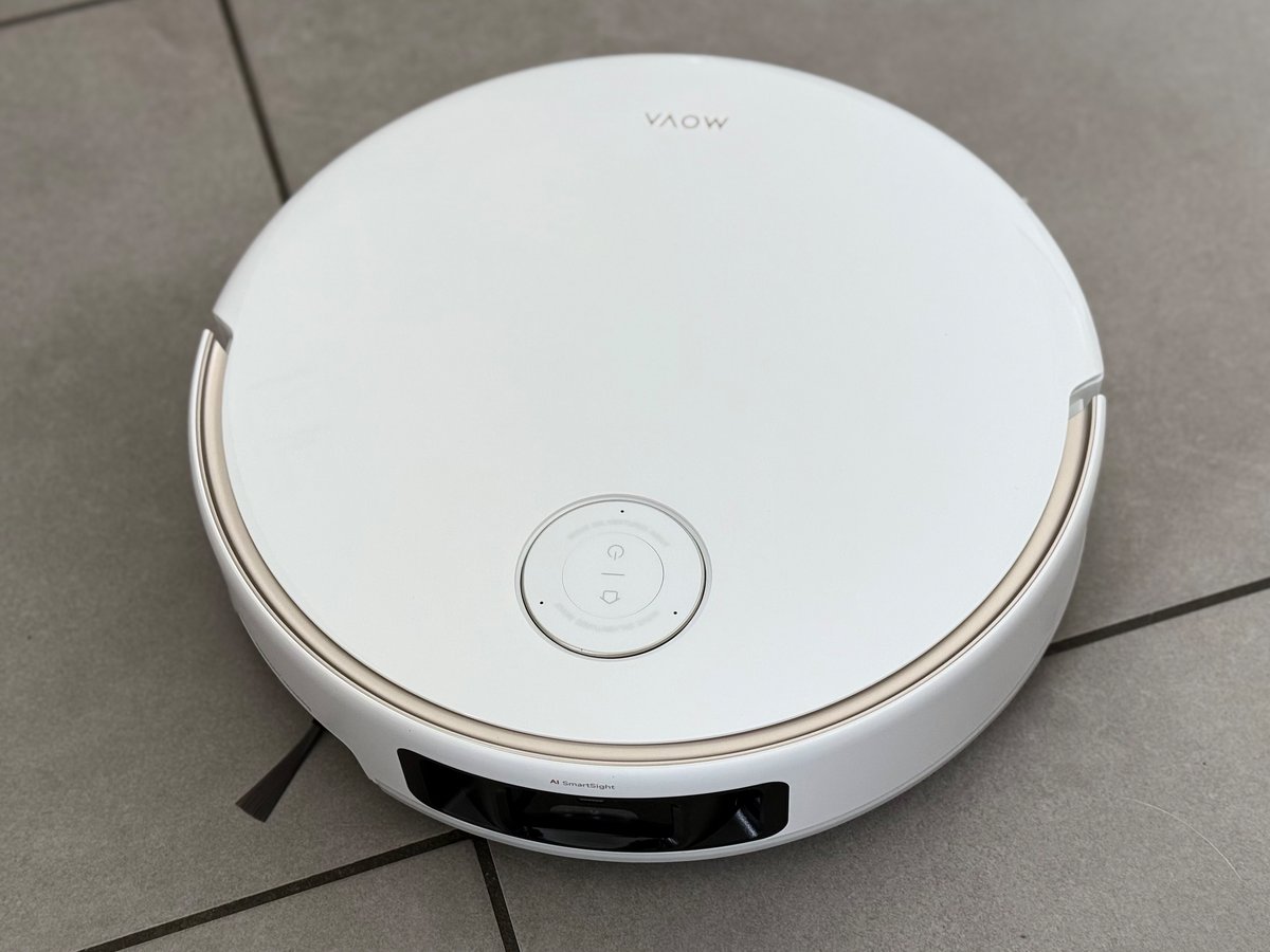 Un capteur LiDAR rétractable et bien visible © Mathieu Grumiaux pour Clubic.com